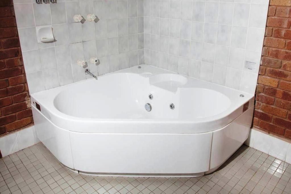 Fountain Court Motor Inn Albury:Home Fountain Court Motor Inn Albury:Home